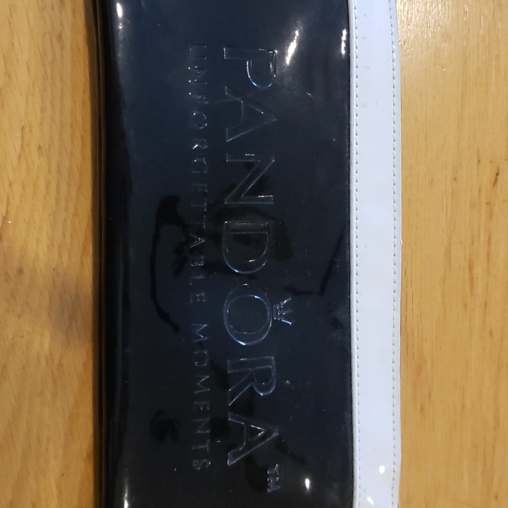 Wristlet - Picture 2 of 4